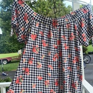Ultra flirt NY.LA. medium checkered/striped top with pink and yellow flowers.